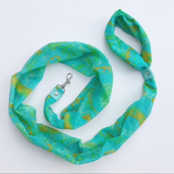 Elegant Small Dog Scarf Leash - Picture 6 of 7